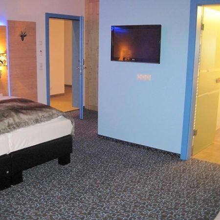 Harakiri Partyhouse Hotel Mayrhofen Esterno foto