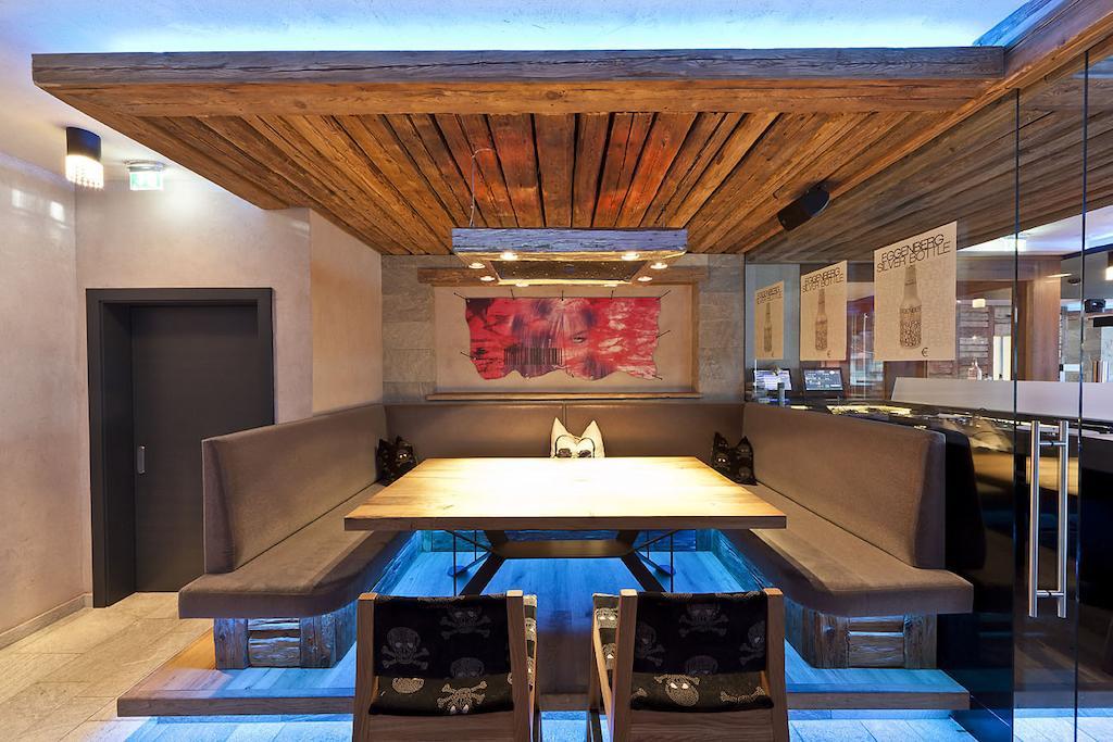 Harakiri Partyhouse Hotel Mayrhofen Esterno foto